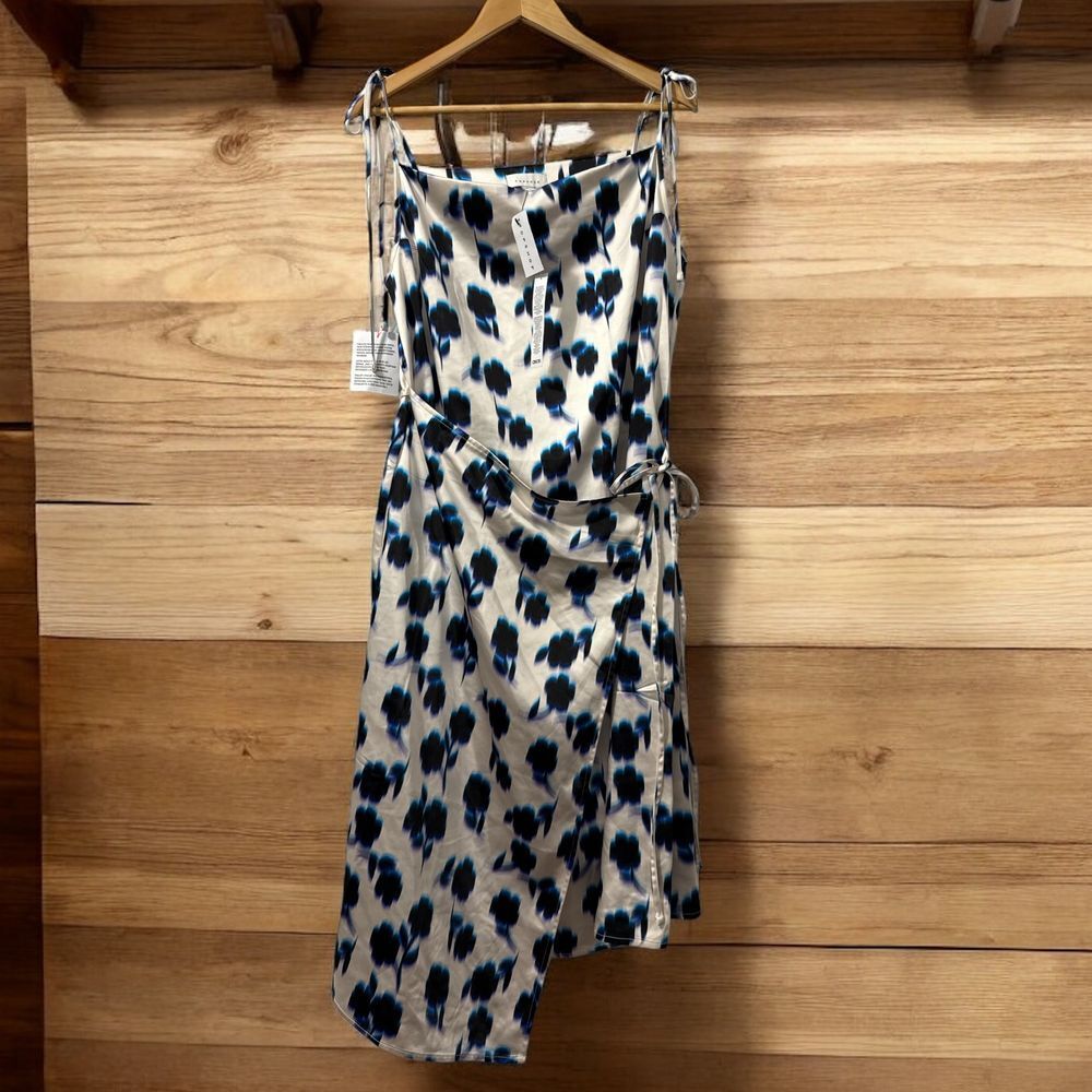 TopShop Floral Print‎ Tie-Shoulder Wrap Midi Dress Blue White Abstract Pattern
